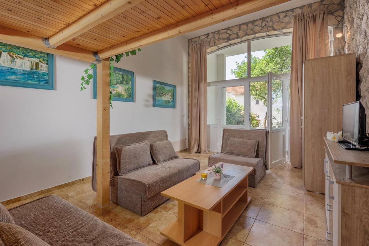 Apartments Tommi دْغاماي المظهر الخارجي الصورة